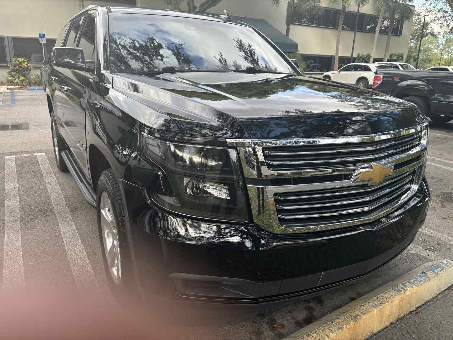 
								chevrolet tahoe full									