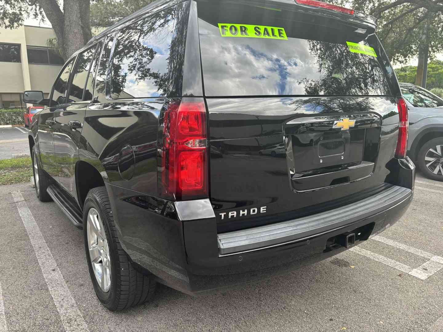 
								chevrolet tahoe full									